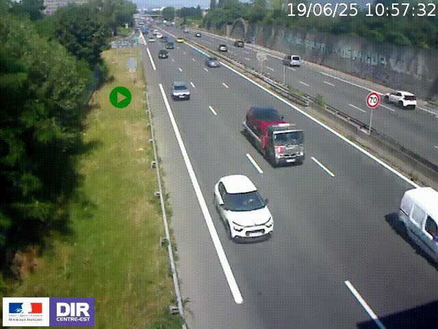 <h2>Webcam à Bron sur l'A43 à la jonction avec le boulevard périphérique de Lyon (D383). Vue orientée vers Lyon</h2>