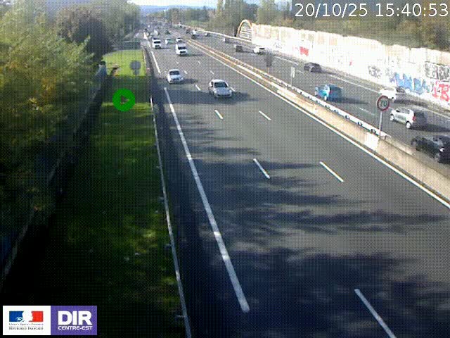 Webcam à Bron sur l'A43 à la jonction avec le boulevard périphérique de Lyon (D383). Vue orientée vers Lyon
