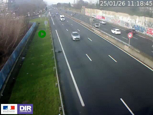 <h2>Webcam à Bron sur l'A43 à la jonction avec le boulevard périphérique de Lyon (D383). Vue orientée vers Lyon</h2>