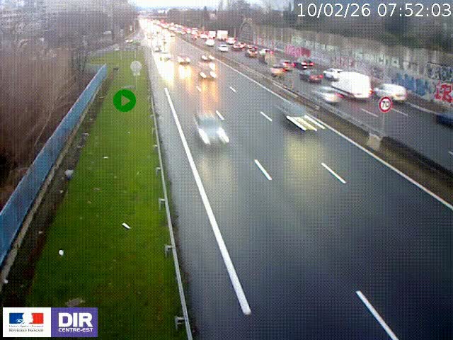 <h2>Webcam à Bron sur l'A43 à la jonction avec le boulevard périphérique de Lyon (D383). Vue orientée vers Lyon</h2>