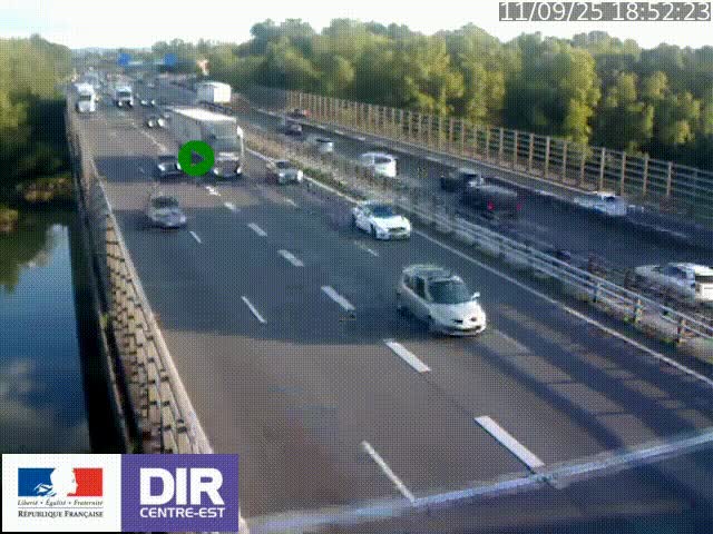 <h2>Caméra trafic à la jonction entre l'A46 (Rocade-est de Lyon) et l'A42 à hauteur de Vault-en-Velin en direction de Marseille</h2>