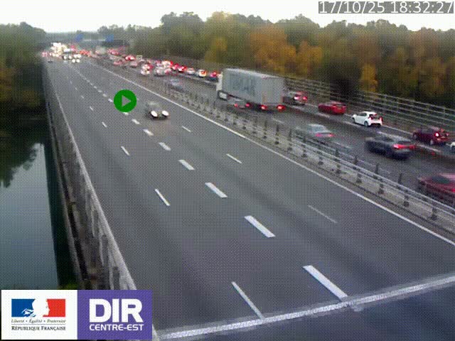 <h2>Caméra trafic à la jonction entre l'A46 (Rocade-est de Lyon) et l'A42 à hauteur de Vault-en-Velin en direction de Marseille</h2>