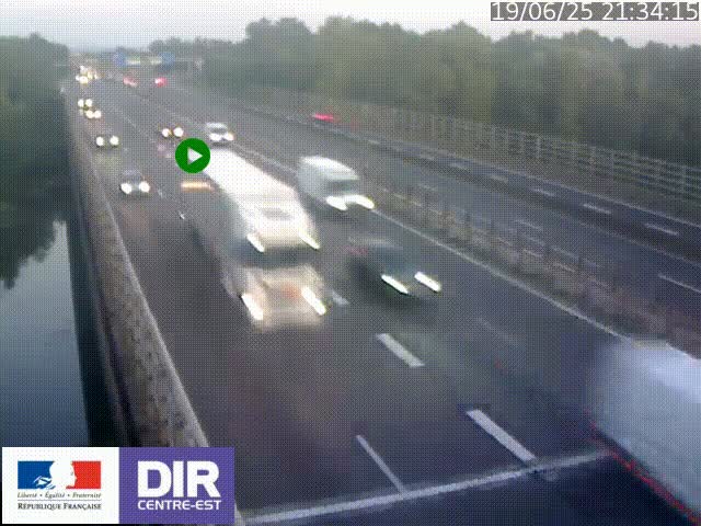 Caméra trafic à la jonction entre l'A46 (Rocade-est de Lyon) et l'A42 à hauteur de Vault-en-Velin en direction de Marseille