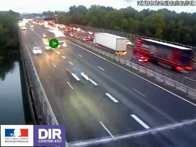 Caméra trafic à la jonction entre l'A46 (Rocade-est de Lyon) et l'A42 à hauteur de Vault-en-Velin en direction de Marseille