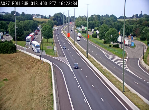 <h2>Webcam A27/E42 avec vue sur le parking de l'aire de Polleur, après le Viaduc de Polleur à Theux. Vue orientée vers Liège</h2>