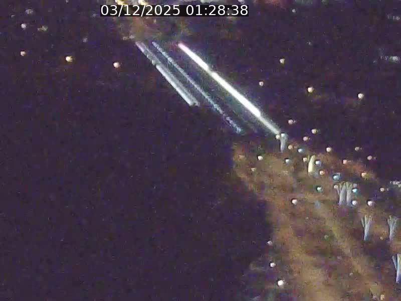 Webcam sur l'avenue John Fitzgerald Kennedy (N51) avec vue sur le Pont rouge (Pont Grande Duchesse Charlotte), l'arrêt Pfaffenthal et l'entrée du quartier Kirchberg