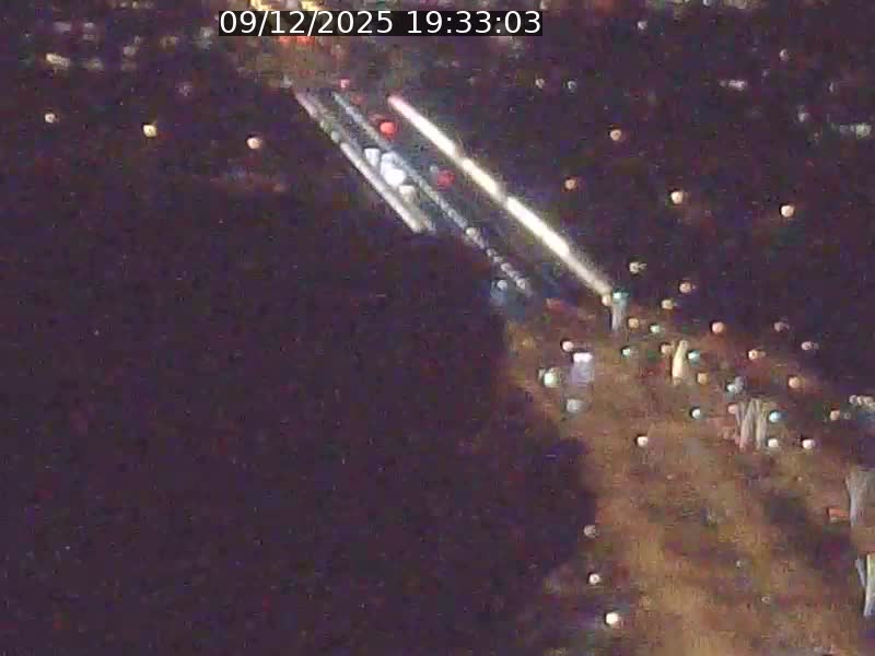 <h2>Webcam sur l'avenue John Fitzgerald Kennedy (N51) avec vue sur le Pont rouge (Pont Grande Duchesse Charlotte), l'arrêt Pfaffenthal et l'entrée du quartier Kirchberg</h2>