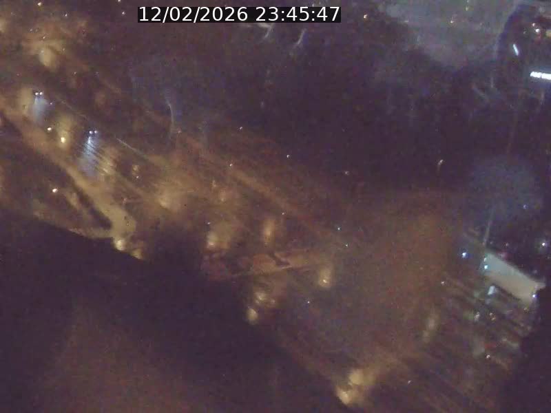 <h2>Webcam sur l'avenue John Fitzgerald Kennedy (N51) avec vue sur le Pont rouge (Pont Grande Duchesse Charlotte), l'arrêt Pfaffenthal et l'entrée du quartier Kirchberg</h2>