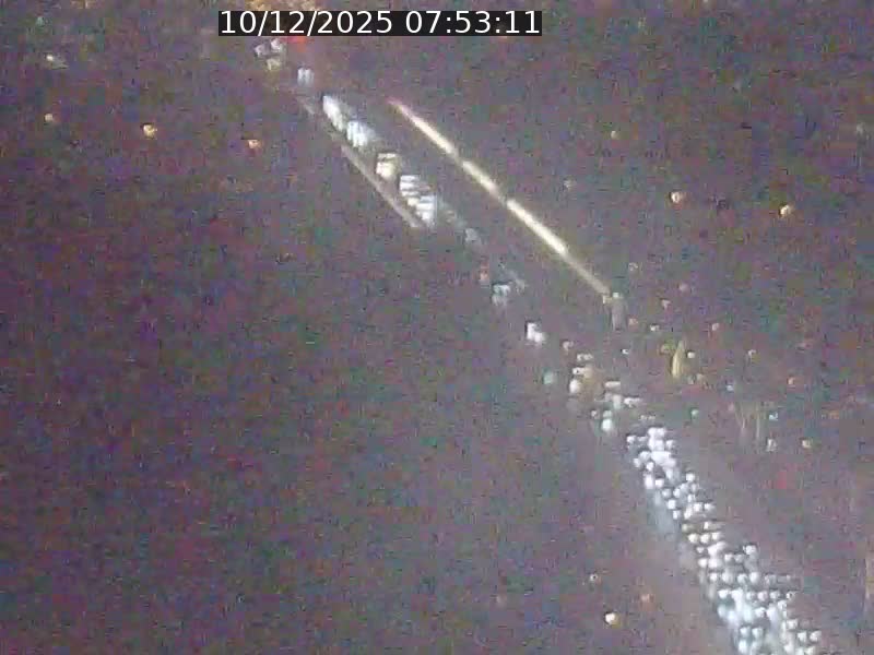 <h2>Webcam sur l'avenue John Fitzgerald Kennedy (N51) avec vue sur le Pont rouge (Pont Grande Duchesse Charlotte), l'arrêt Pfaffenthal et l'entrée du quartier Kirchberg</h2>