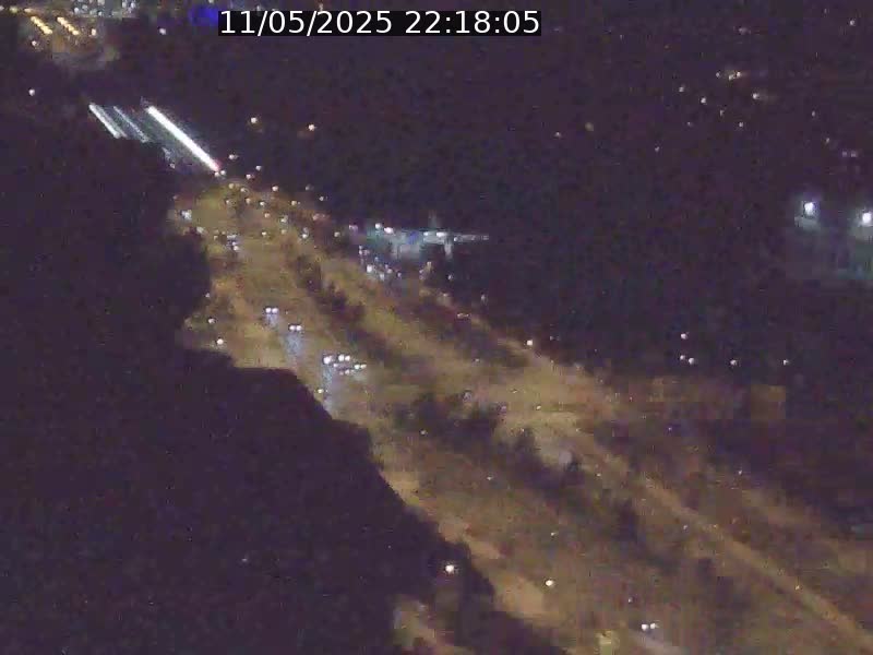 <h2>Webcam sur l'avenue John Fitzgerald Kennedy (N51) avec vue sur le Pont rouge (Pont Grande Duchesse Charlotte), l'arrêt Pfaffenthal et l'entrée du quartier Kirchberg</h2>