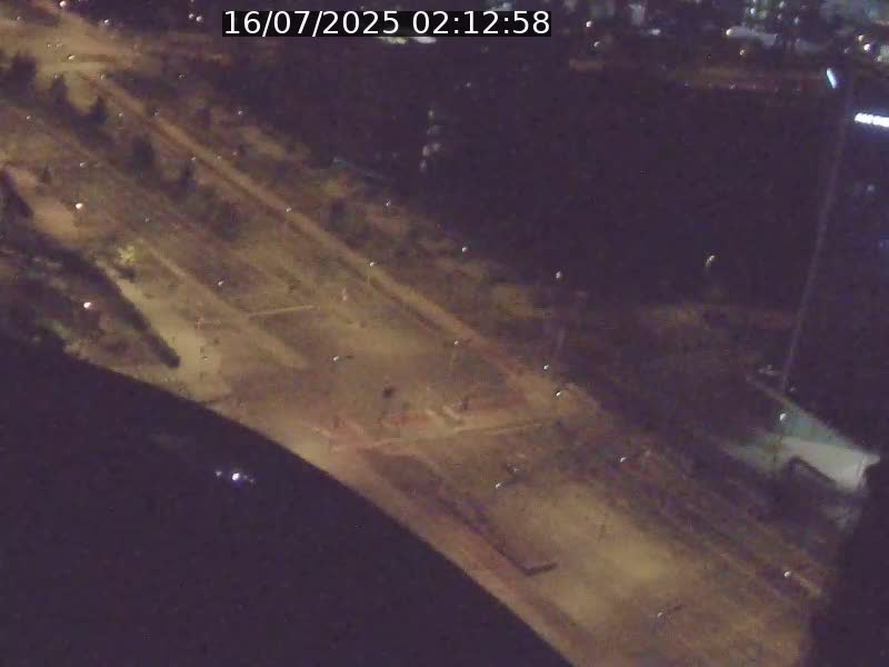 Webcam sur l'avenue John Fitzgerald Kennedy (N51) avec vue sur le Pont rouge (Pont Grande Duchesse Charlotte), l'arrêt Pfaffenthal et l'entrée du quartier Kirchberg