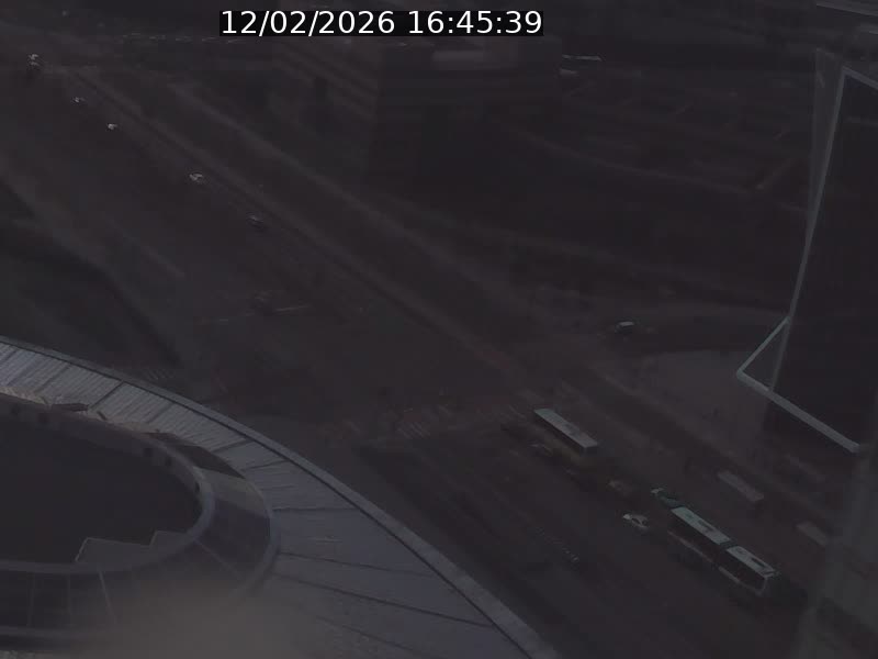 <h2>Webcam sur l'avenue John Fitzgerald Kennedy (N51) avec vue sur le Pont rouge (Pont Grande Duchesse Charlotte), l'arrêt Pfaffenthal et l'entrée du quartier Kirchberg</h2>