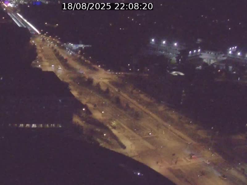 Webcam sur l'avenue John Fitzgerald Kennedy (N51) avec vue sur le Pont rouge (Pont Grande Duchesse Charlotte), l'arrêt Pfaffenthal et l'entrée du quartier Kirchberg