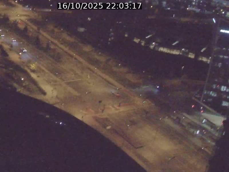 <h2>Webcam sur l'avenue John Fitzgerald Kennedy (N51) avec vue sur le Pont rouge (Pont Grande Duchesse Charlotte), l'arrêt Pfaffenthal et l'entrée du quartier Kirchberg</h2>