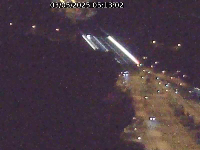Webcam sur l'avenue John Fitzgerald Kennedy (N51) avec vue sur le Pont rouge (Pont Grande Duchesse Charlotte), l'arrêt Pfaffenthal et l'entrée du quartier Kirchberg