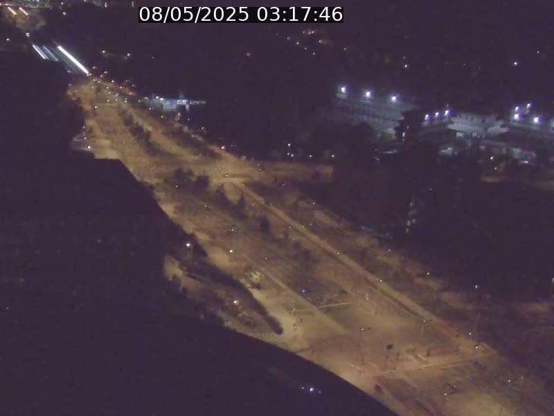 Webcam sur l'avenue John Fitzgerald Kennedy (N51) avec vue sur le Pont rouge (Pont Grande Duchesse Charlotte), l'arrêt Pfaffenthal et l'entrée du quartier Kirchberg