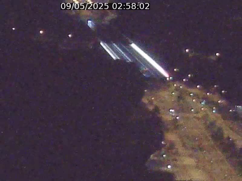 Webcam sur l'avenue John Fitzgerald Kennedy (N51) avec vue sur le Pont rouge (Pont Grande Duchesse Charlotte), l'arrêt Pfaffenthal et l'entrée du quartier Kirchberg