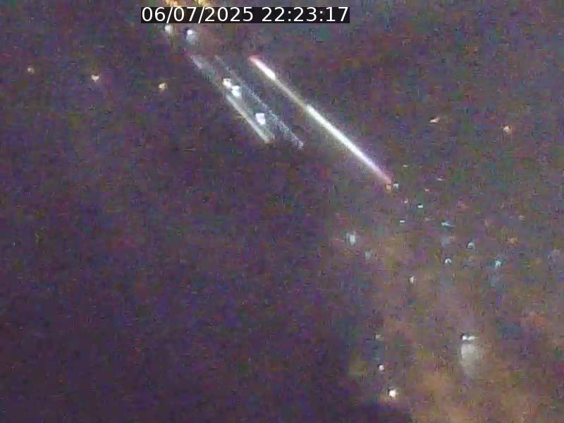 Webcam sur l'avenue John Fitzgerald Kennedy (N51) avec vue sur le Pont rouge (Pont Grande Duchesse Charlotte), l'arrêt Pfaffenthal et l'entrée du quartier Kirchberg