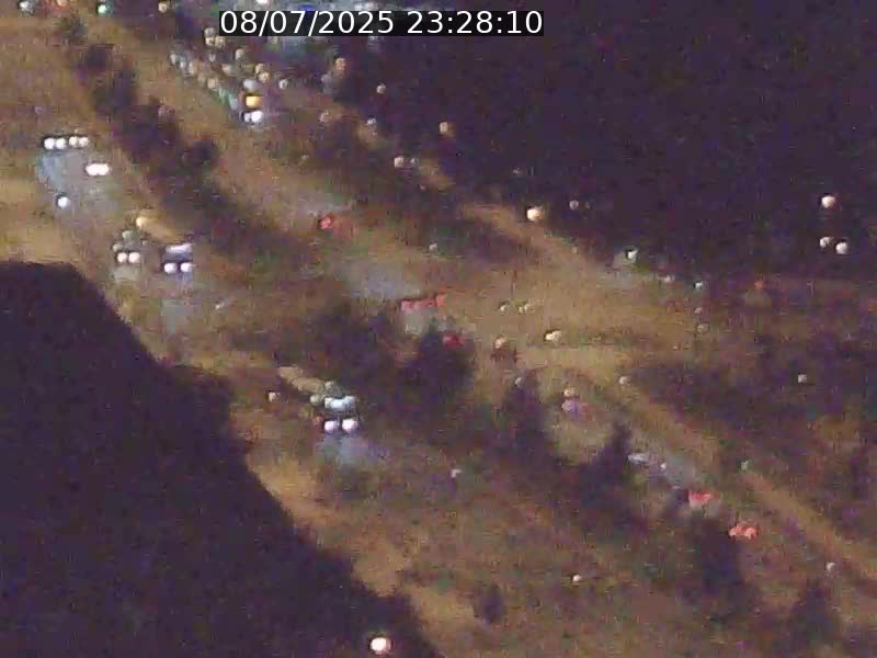 Webcam sur l'avenue John Fitzgerald Kennedy (N51) avec vue sur le Pont rouge (Pont Grande Duchesse Charlotte), l'arrêt Pfaffenthal et l'entrée du quartier Kirchberg