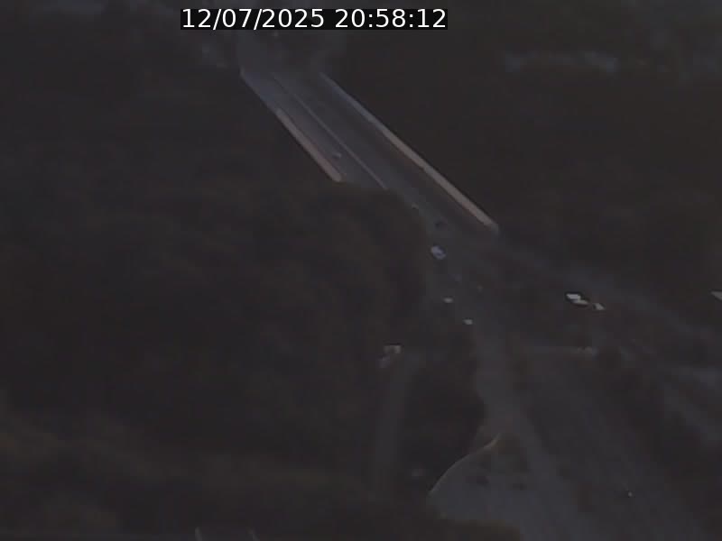 Webcam sur l'avenue John Fitzgerald Kennedy (N51) avec vue sur le Pont rouge (Pont Grande Duchesse Charlotte), l'arrêt Pfaffenthal et l'entrée du quartier Kirchberg