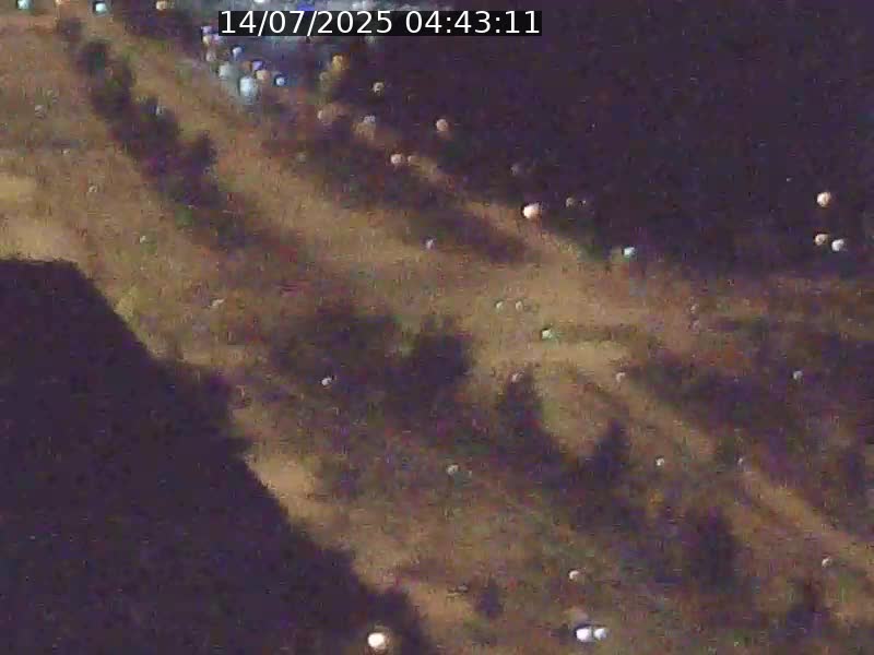 Webcam sur l'avenue John Fitzgerald Kennedy (N51) avec vue sur le Pont rouge (Pont Grande Duchesse Charlotte), l'arrêt Pfaffenthal et l'entrée du quartier Kirchberg