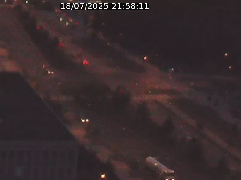 Webcam sur l'avenue John Fitzgerald Kennedy (N51) avec vue sur le Pont rouge (Pont Grande Duchesse Charlotte), l'arrêt Pfaffenthal et l'entrée du quartier Kirchberg