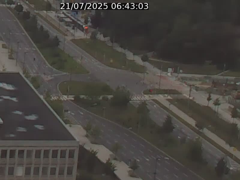 Webcam sur l'avenue John Fitzgerald Kennedy (N51) avec vue sur le Pont rouge (Pont Grande Duchesse Charlotte), l'arrêt Pfaffenthal et l'entrée du quartier Kirchberg