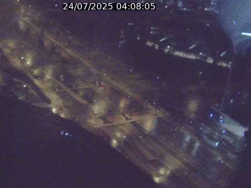Webcam sur l'avenue John Fitzgerald Kennedy (N51) avec vue sur le Pont rouge (Pont Grande Duchesse Charlotte), l'arrêt Pfaffenthal et l'entrée du quartier Kirchberg