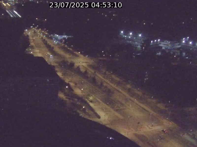 Webcam sur l'avenue John Fitzgerald Kennedy (N51) avec vue sur le Pont rouge (Pont Grande Duchesse Charlotte), l'arrêt Pfaffenthal et l'entrée du quartier Kirchberg