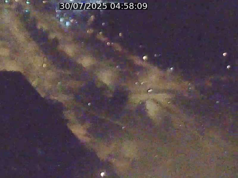 Webcam sur l'avenue John Fitzgerald Kennedy (N51) avec vue sur le Pont rouge (Pont Grande Duchesse Charlotte), l'arrêt Pfaffenthal et l'entrée du quartier Kirchberg