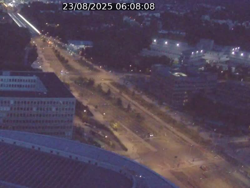 Webcam sur l'avenue John Fitzgerald Kennedy (N51) avec vue sur le Pont rouge (Pont Grande Duchesse Charlotte), l'arrêt Pfaffenthal et l'entrée du quartier Kirchberg
