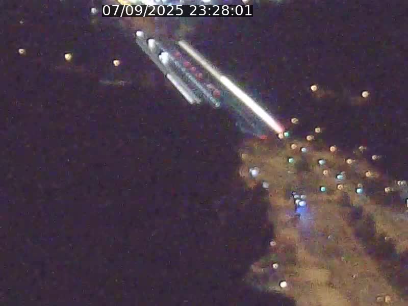 Webcam sur l'avenue John Fitzgerald Kennedy (N51) avec vue sur le Pont rouge (Pont Grande Duchesse Charlotte), l'arrêt Pfaffenthal et l'entrée du quartier Kirchberg
