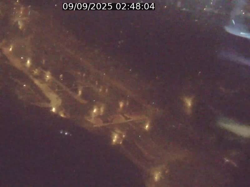 Webcam sur l'avenue John Fitzgerald Kennedy (N51) avec vue sur le Pont rouge (Pont Grande Duchesse Charlotte), l'arrêt Pfaffenthal et l'entrée du quartier Kirchberg