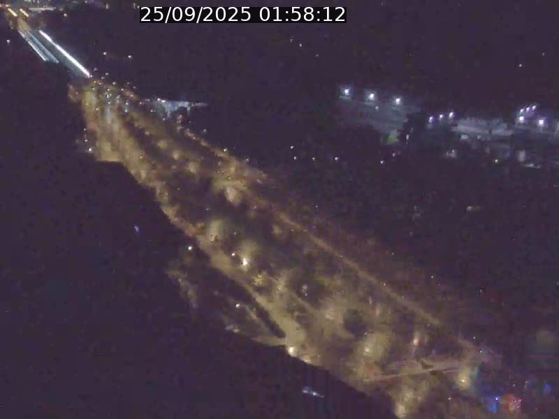 Webcam sur l'avenue John Fitzgerald Kennedy (N51) avec vue sur le Pont rouge (Pont Grande Duchesse Charlotte), l'arrêt Pfaffenthal et l'entrée du quartier Kirchberg