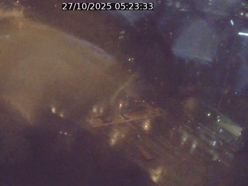 Webcam sur l'avenue John Fitzgerald Kennedy (N51) avec vue sur le Pont rouge (Pont Grande Duchesse Charlotte), l'arrêt Pfaffenthal et l'entrée du quartier Kirchberg
