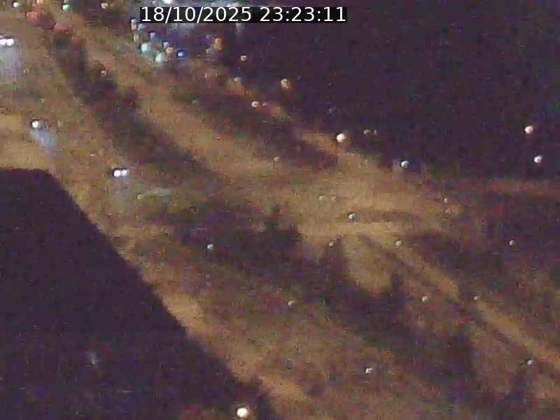 <h2>Webcam sur l'avenue John Fitzgerald Kennedy (N51) avec vue sur le Pont rouge (Pont Grande Duchesse Charlotte), l'arrêt Pfaffenthal et l'entrée du quartier Kirchberg</h2>