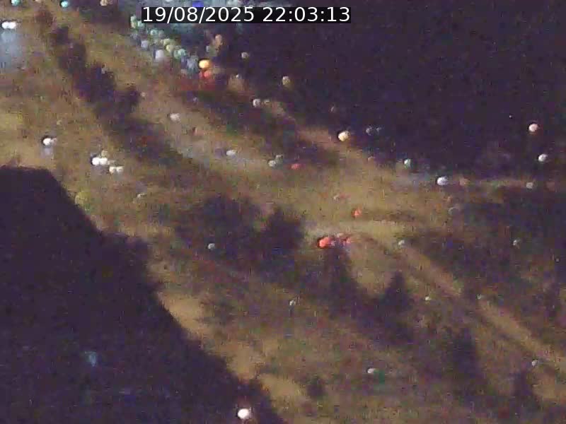 <h2>Webcam sur l'avenue John Fitzgerald Kennedy (N51) avec vue sur le Pont rouge (Pont Grande Duchesse Charlotte), l'arrêt Pfaffenthal et l'entrée du quartier Kirchberg</h2>