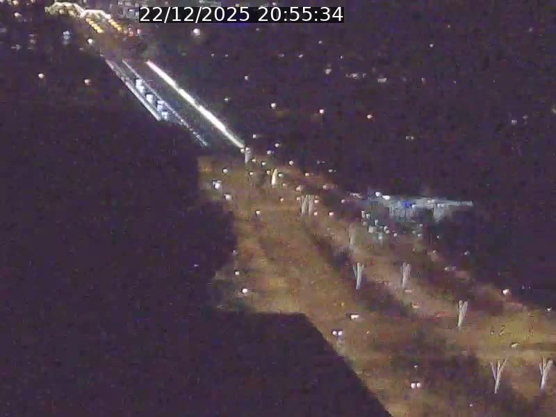 <h2>Webcam sur l'avenue John Fitzgerald Kennedy (N51) avec vue sur le Pont rouge (Pont Grande Duchesse Charlotte), l'arrêt Pfaffenthal et l'entrée du quartier Kirchberg</h2>