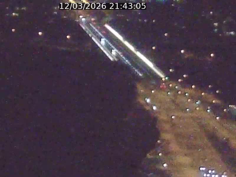 Webcam sur l'avenue John Fitzgerald Kennedy (N51) avec vue sur le Pont rouge (Pont Grande Duchesse Charlotte), l'arrêt Pfaffenthal et l'entrée du quartier Kirchberg