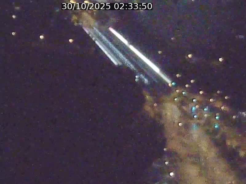 <h2>Webcam sur l'avenue John Fitzgerald Kennedy (N51) avec vue sur le Pont rouge (Pont Grande Duchesse Charlotte), l'arrêt Pfaffenthal et l'entrée du quartier Kirchberg</h2>