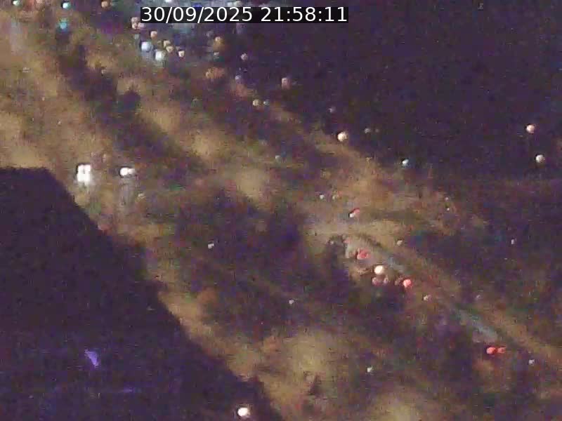<h2>Webcam sur l'avenue John Fitzgerald Kennedy (N51) avec vue sur le Pont rouge (Pont Grande Duchesse Charlotte), l'arrêt Pfaffenthal et l'entrée du quartier Kirchberg</h2>