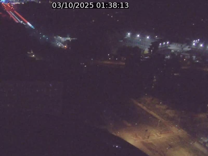 <h2>Webcam sur l'avenue John Fitzgerald Kennedy (N51) avec vue sur le Pont rouge (Pont Grande Duchesse Charlotte), l'arrêt Pfaffenthal et l'entrée du quartier Kirchberg</h2>