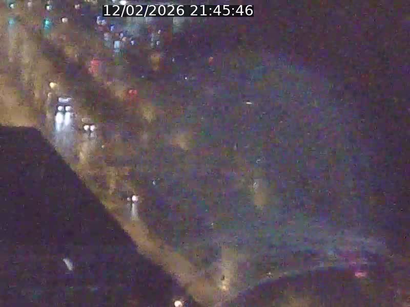 <h2>Webcam sur l'avenue John Fitzgerald Kennedy (N51) avec vue sur le Pont rouge (Pont Grande Duchesse Charlotte), l'arrêt Pfaffenthal et l'entrée du quartier Kirchberg</h2>