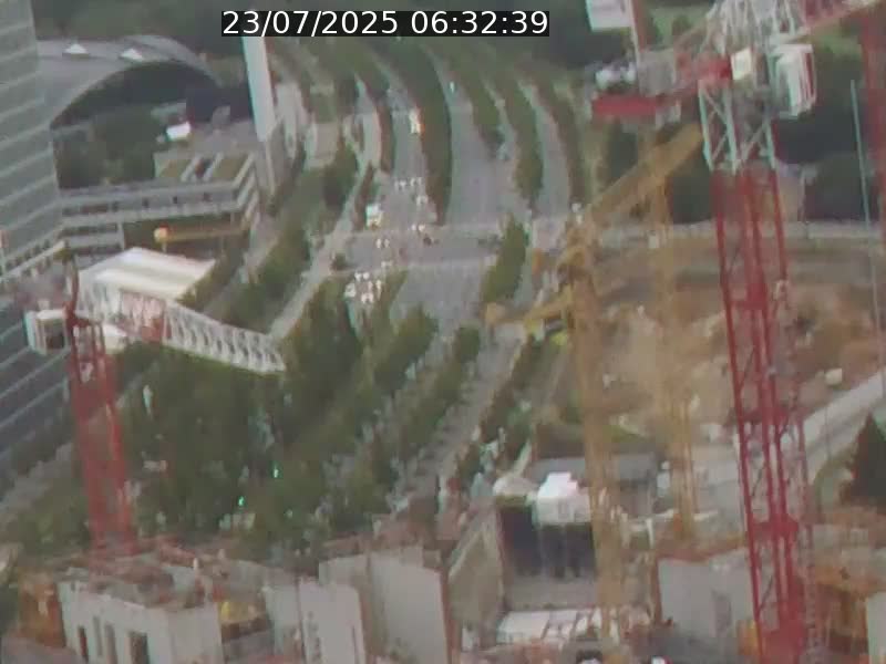 <h2>Webcam sur l'avenue John Fitzgerald Kennedy (N51) avec vue orientée vers le Findel</h2>
