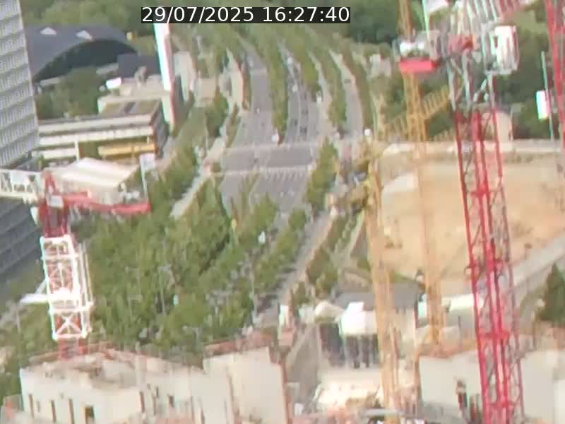 <h2>Webcam sur l'avenue John Fitzgerald Kennedy (N51) avec vue orientée vers le Findel</h2>