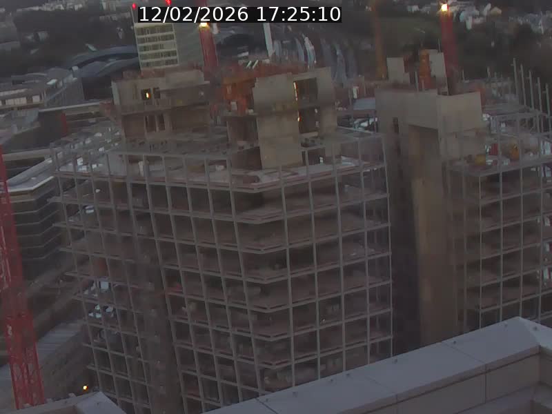 <h2>Webcam sur l'avenue John Fitzgerald Kennedy (N51) avec vue orientée vers le Findel</h2>