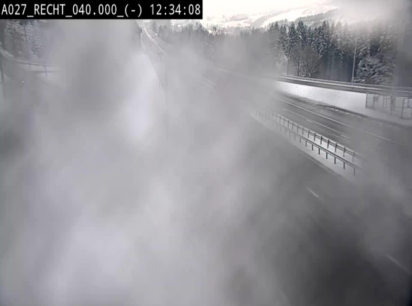 <h2>Webcam A27/E42 à hauteur de la sortie 13 Recht à proximité de Malmedy. Vue orientée vers Malmedy et Liège</h2>