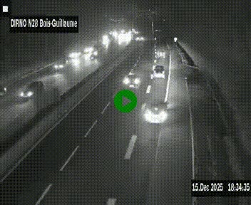 Webcam routière à hauteur de Bois-Guillaume en périphérie de Rouen. Vue orientée vers Rouen