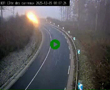 <h2>Webcam en haut de la Côte des Carreaux sur la N31 à Avesnes-en-Bray. Vue orientée vers Rouen</h2>