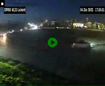 <h2>Webcam en périphérie de Chartres sur la N123, à hauteur de Luisant. Vue orientée vers Chartres</h2>